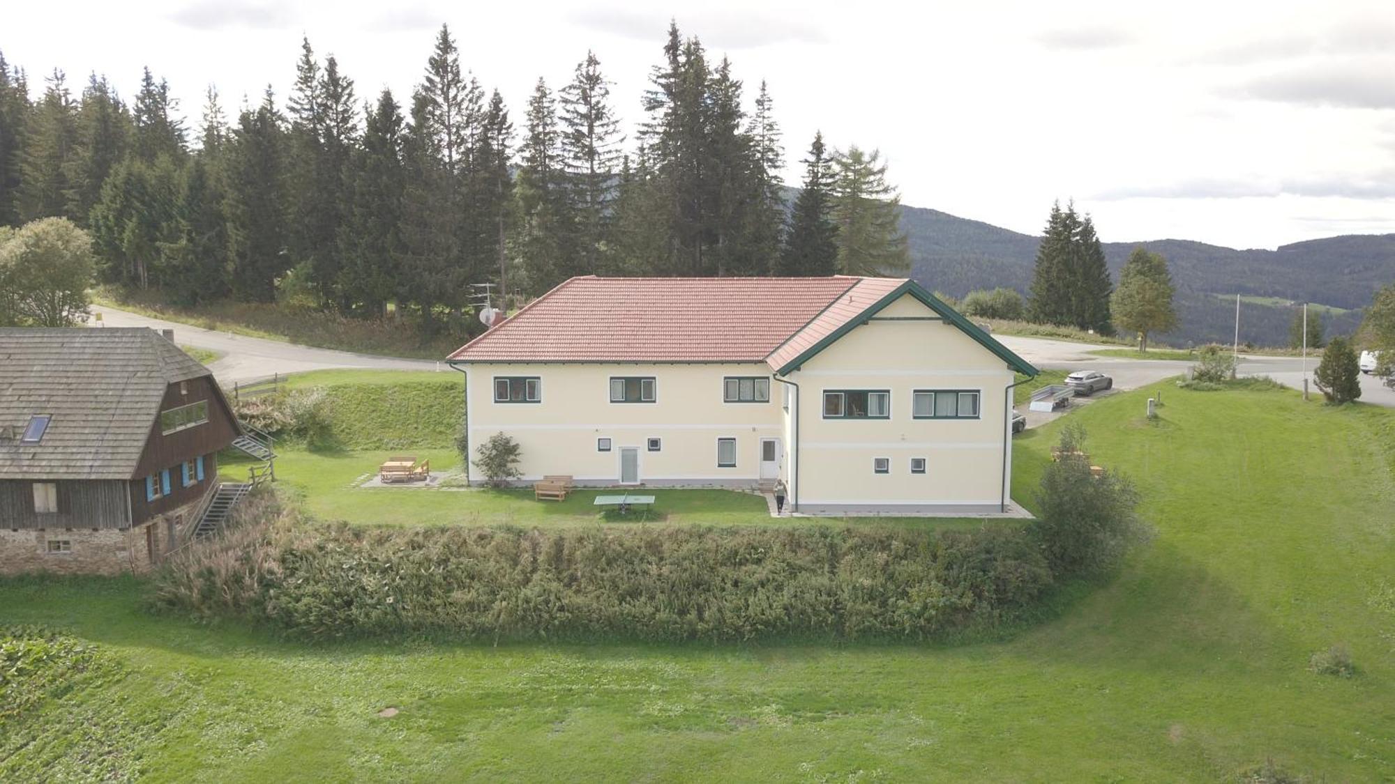 Gaestehaus Hebalm, Family & Friends Auf 900 M2 Wohnflaeche Erleben, Alleinnutzung Moeglich Pack Bagian luar foto